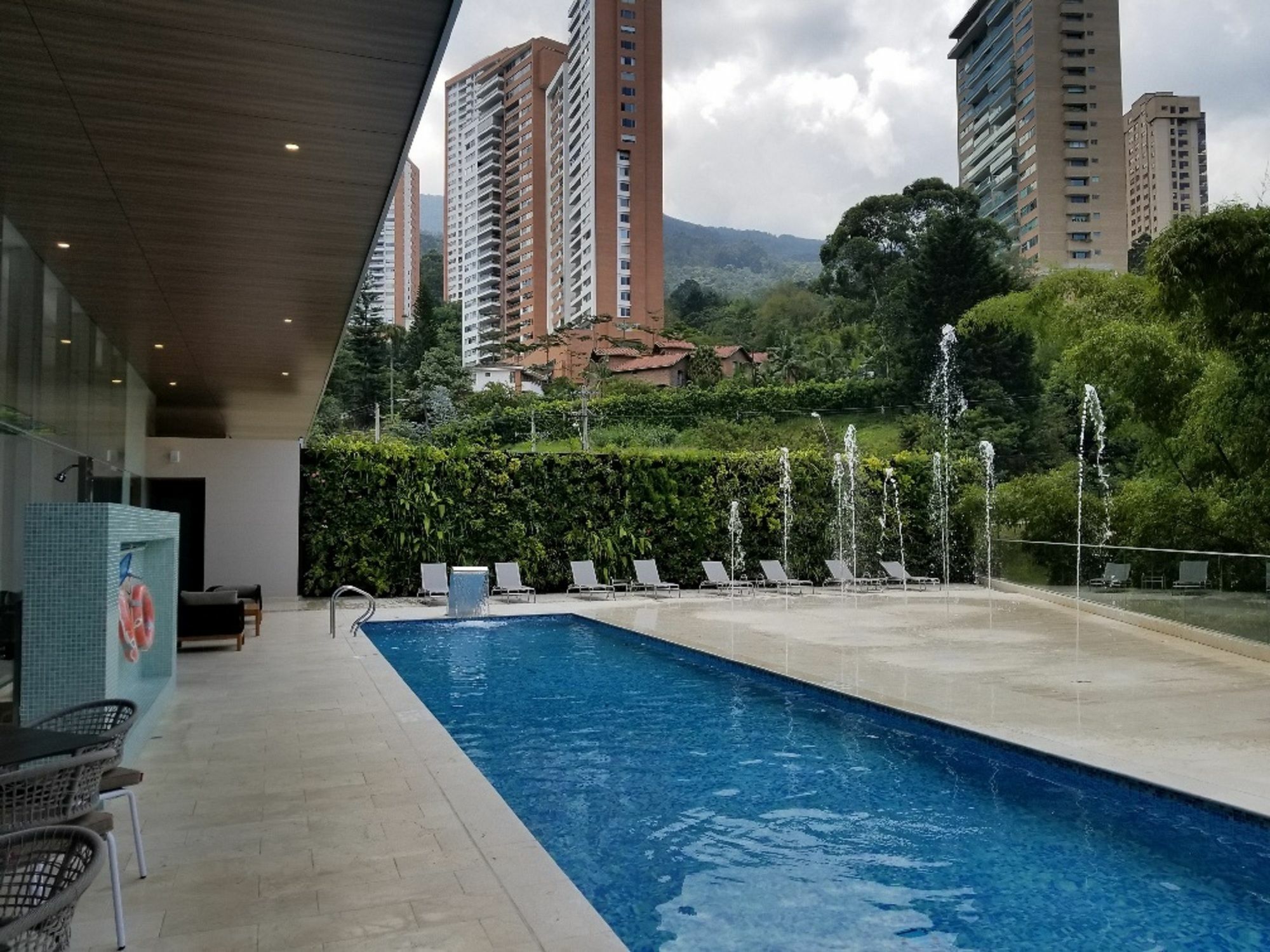 Estelar La Torre Suites メデジン エクステリア 写真